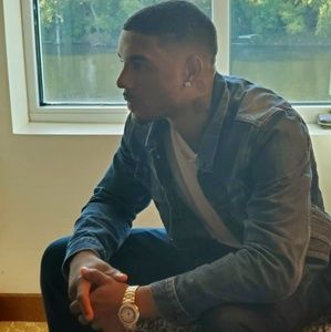 Meet your Posher, Nino